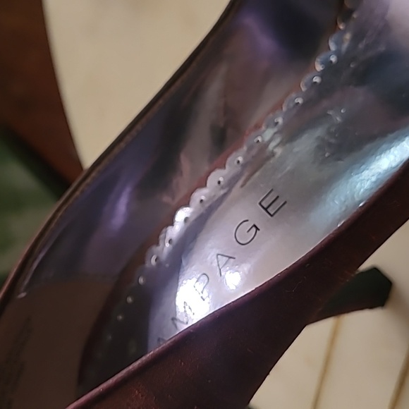 Burgundy red peeptoe heels with pink rhinstones and bows. - Picture 9 of 16